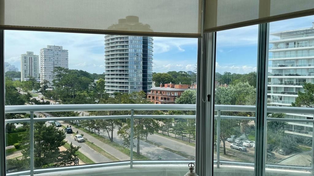 Excelente departamento en Punta del Este