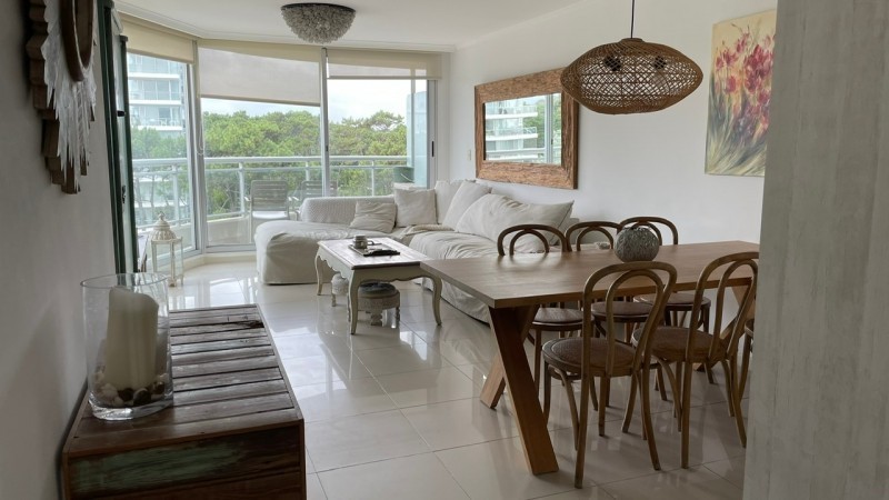 Excelente departamento en Punta del Este