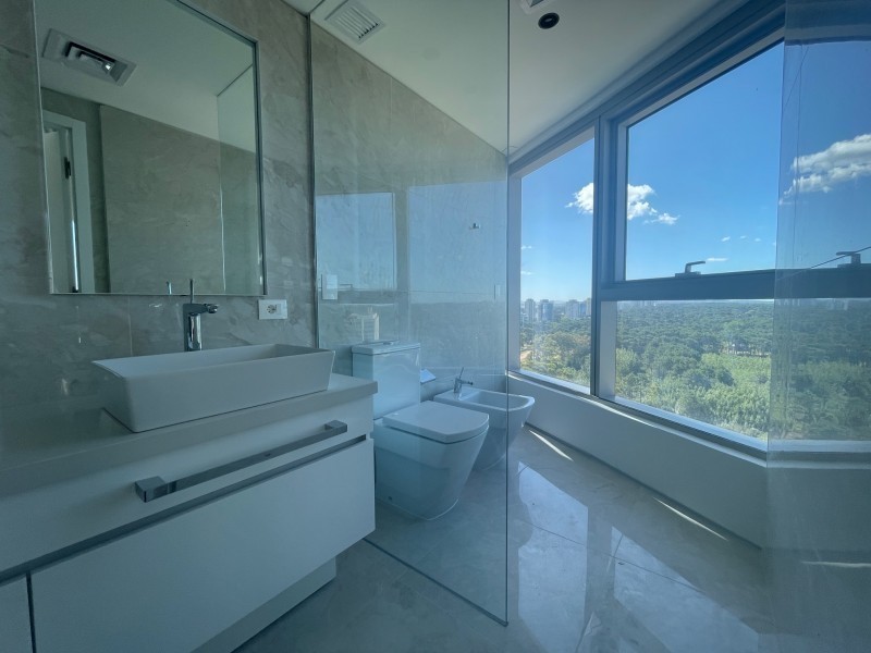 Exclusivo departamento en Trump Tower, La Brava