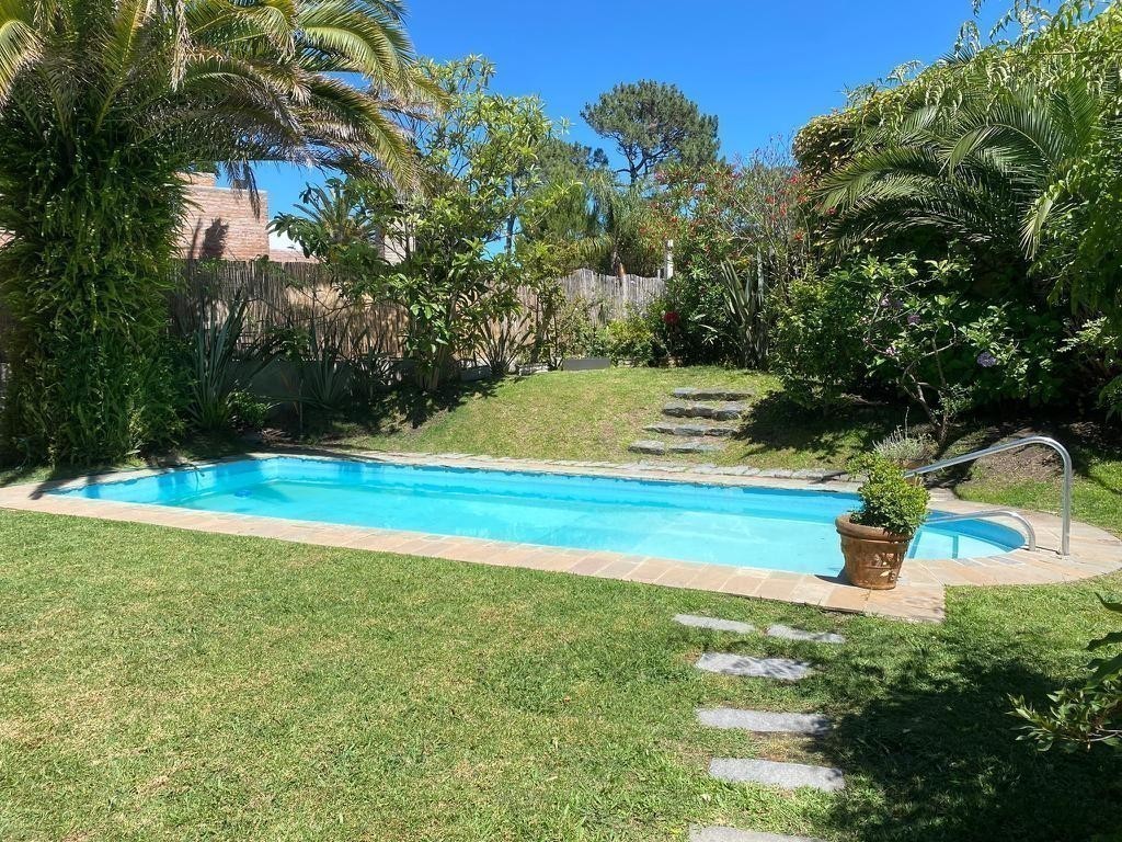 Muy linda casa en Rincon del Indio, Punta del Este