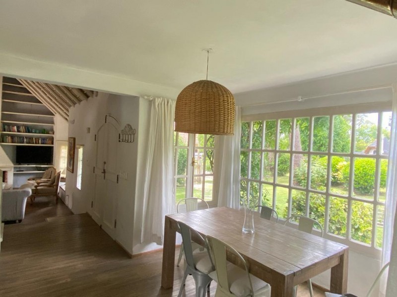 Muy linda casa en Rincon del Indio, Punta del Este