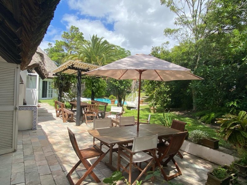 Muy linda casa en Rincon del Indio, Punta del Este