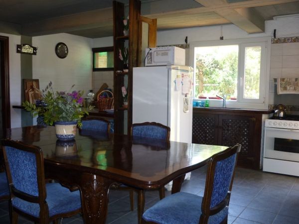 Amplia cabaña en alquiler con pileta en el Tesoro, La Barra.