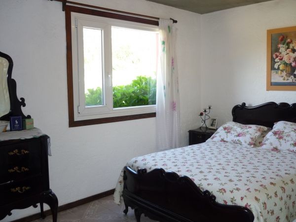 Amplia cabaña en alquiler con pileta en el Tesoro, La Barra.