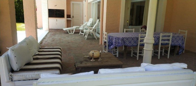 Muy linda casa en El Golf, Punta del Este