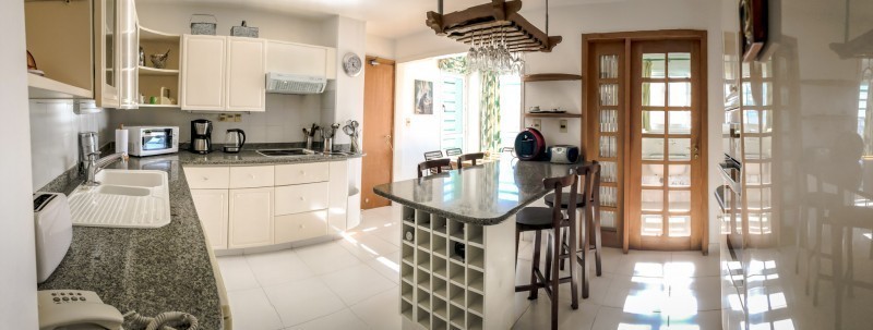 Excepcional Penthouse frente a Playa Brava en venta 