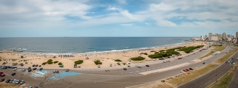 Excepcional Penthouse frente a Playa Brava en venta 