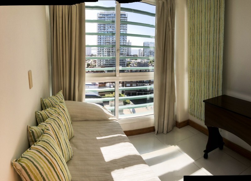 Excepcional Penthouse frente a Playa Brava en venta 