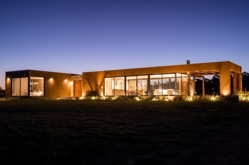 Espectacular casa en Laguna de los Cisnes