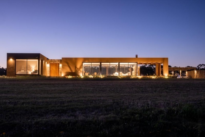 Espectacular casa en Laguna de los Cisnes