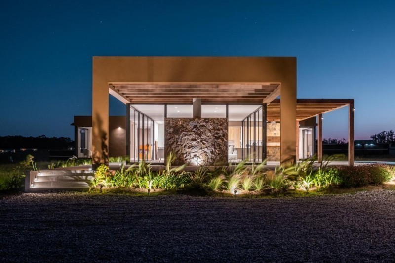 Espectacular casa en Laguna de los Cisnes