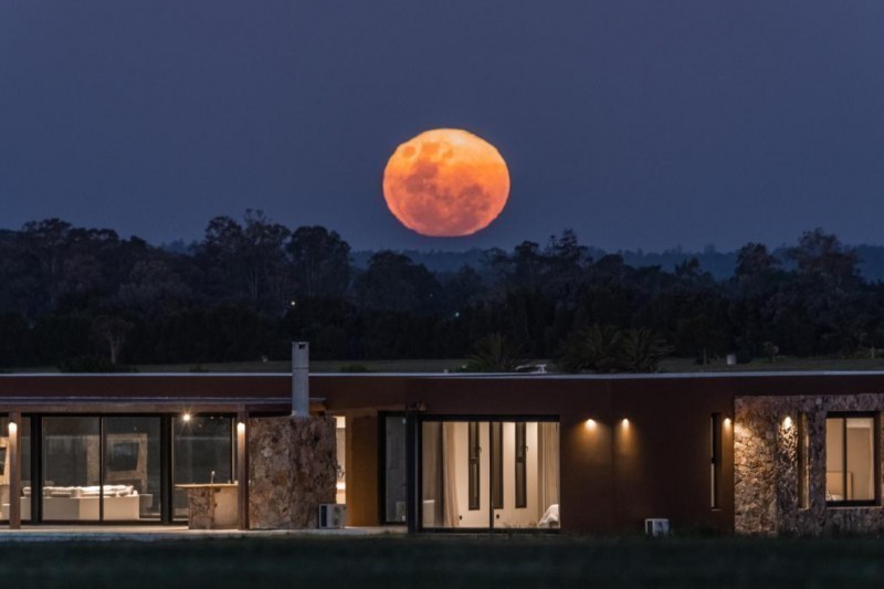 Espectacular casa en Laguna de los Cisnes