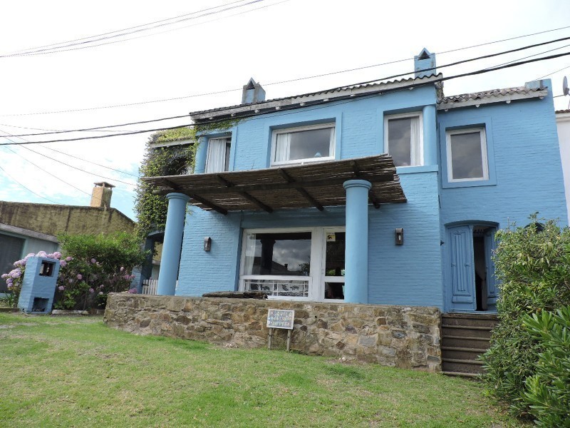 Casa en Manantiales de la ruta al mar