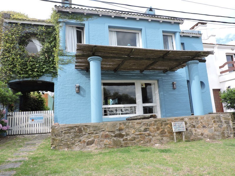 Casa en Manantiales de la ruta al mar