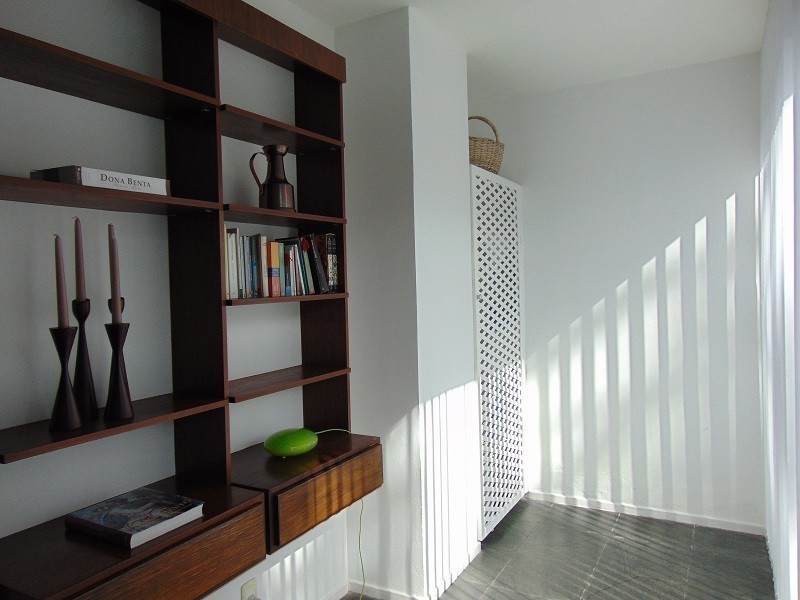 Moderna casa en alquiler y venta con líneas minimalistas a pasitos del mar en La Barra.
