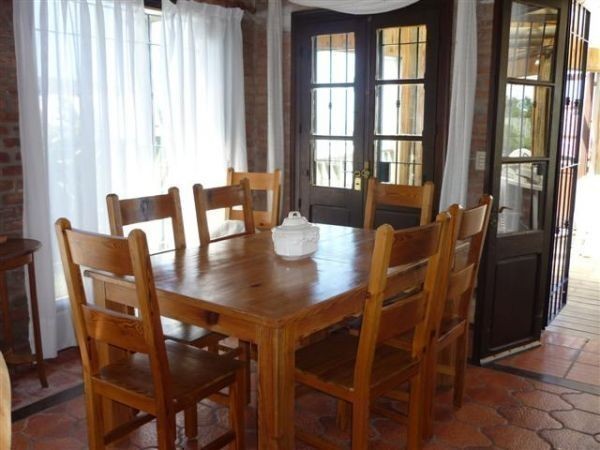 Casa en alquiler y venta sobre Montoya, La Barra con vista al mar.