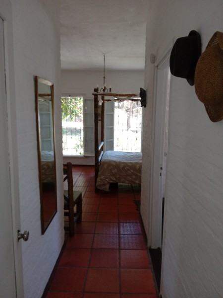 Casa en alquiler y venta sobre Montoya, La Barra con vista al mar.