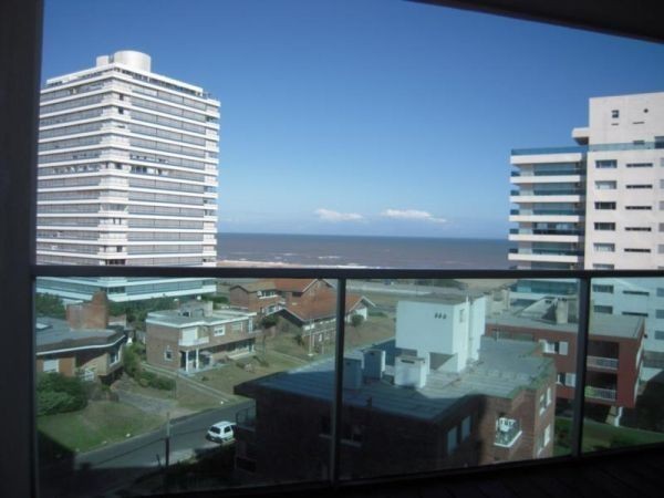 Precioso departamento a 100 mts de la playa Brava