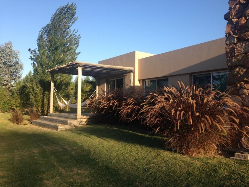 Chacra en venta en barrio cerrado Cno Eguzquiza La Barra 