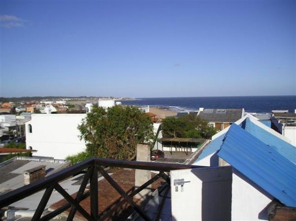 Departamento en alquiler alegre y luminoso dúplex con vista al mar, La Barra.