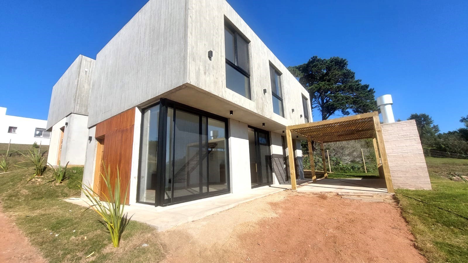 4 exclusivas casas con jardín propio a estrenar entrega inmediata