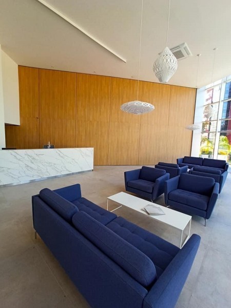 Lindo departamento sobre Avenida Roosevelt
