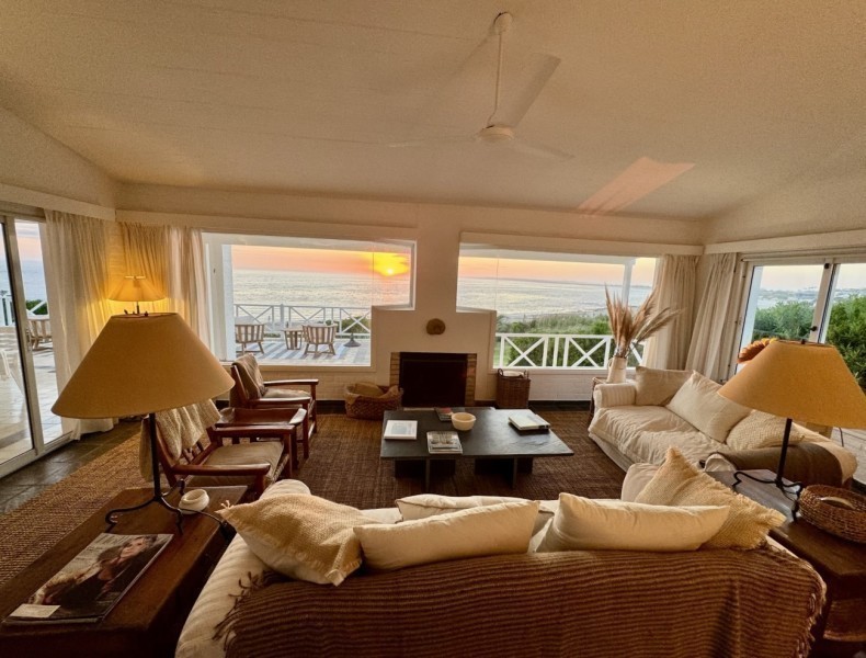 Casa en primera linea en playa mansa, Jose Ignacio