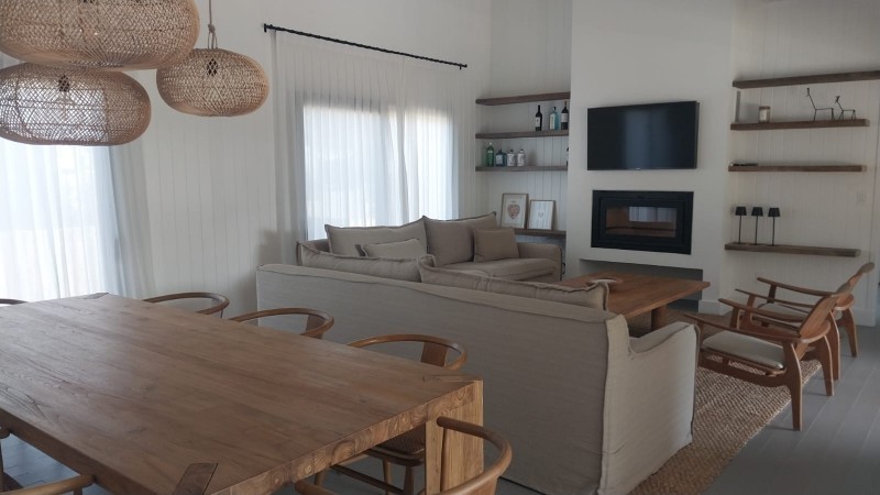 Casa a estrenar en Pinar del Faro 4 dormitorios