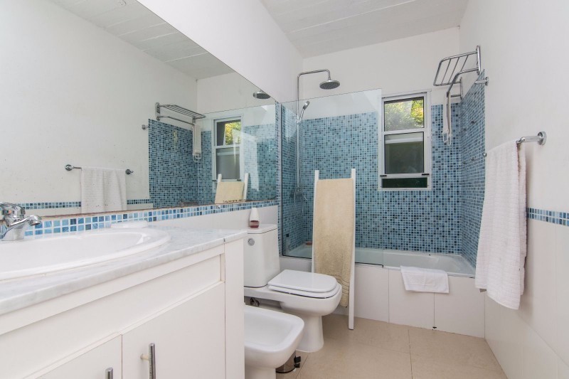 Linda casa con pileta para alquiler en barrio cerrado 