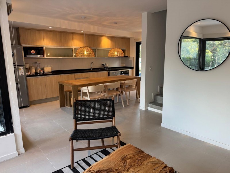 Casa en excelente complejo en La Barra