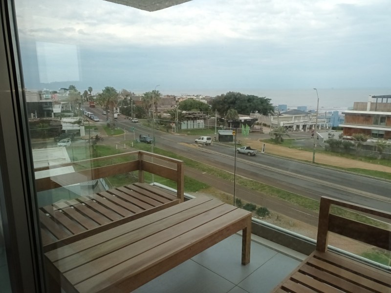 Excelente departamento en Manantiales