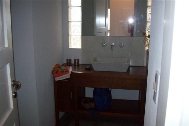 Moderna casa en alquiler frente a La Posta del Cangrejo, La Barra.