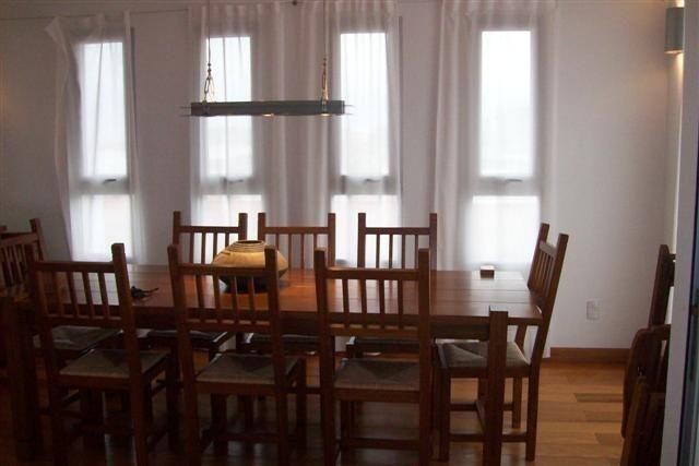 Moderna casa en alquiler frente a La Posta del Cangrejo, La Barra.