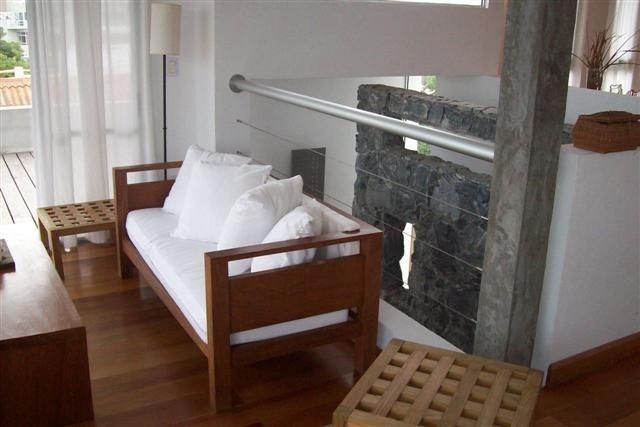 Moderna casa en alquiler frente a La Posta del Cangrejo, La Barra.