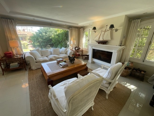 Casa en Montoya, La Barra