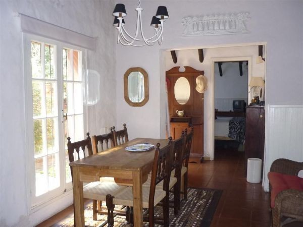 Casa en alquiler y venta con pileta en La Barra.