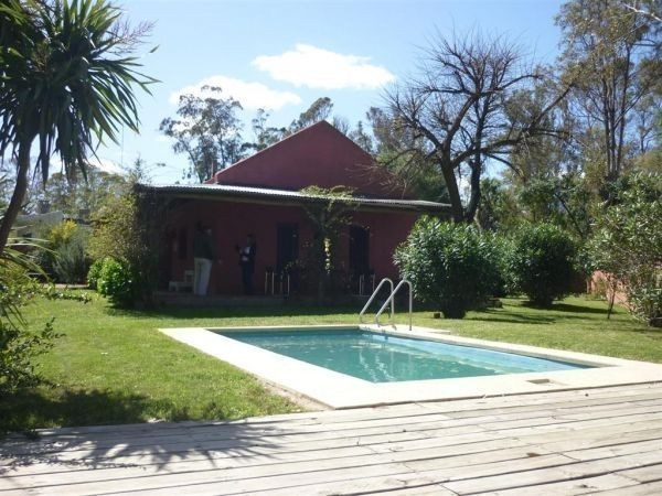 Casa en alquiler y venta con pileta en La Barra.