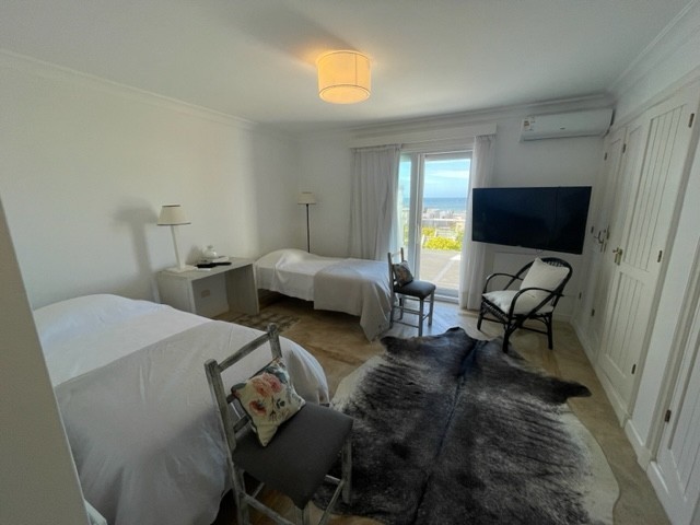 Excelente casa en La Barra a pasos del mar