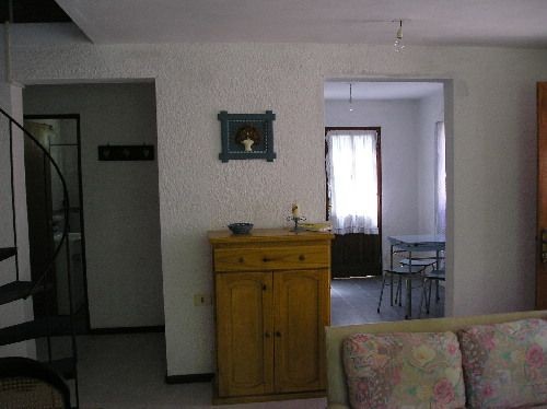 Simpática casa en alquiler a tan sólo tres cuadras del puente, La barra.