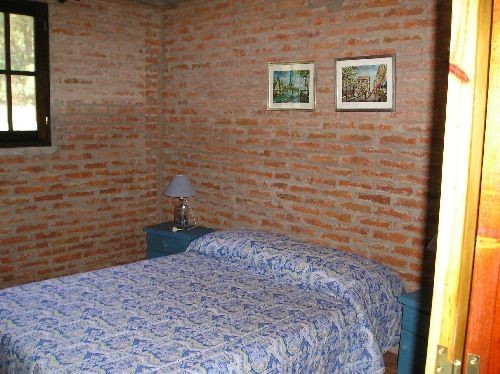 Simpática casa en alquiler a tan sólo tres cuadras del puente, La barra.