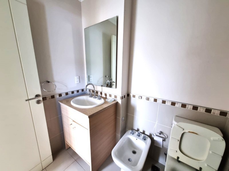 Práctico dpto en alquiler en edificio con amenities completos