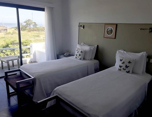 Posada y fondo de comercio en Montoya, La Barra