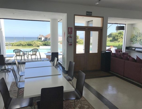 Posada y fondo de comercio en Montoya, La Barra