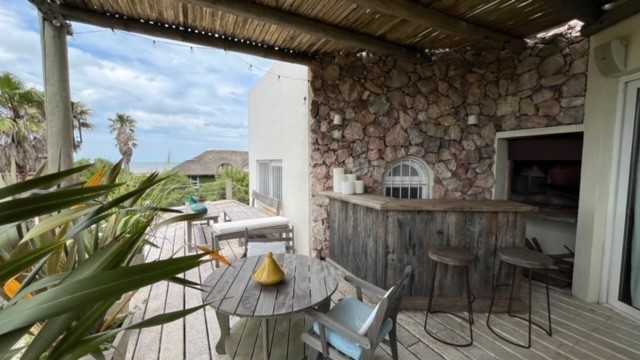 Casa en alquiler en Punta Piedras