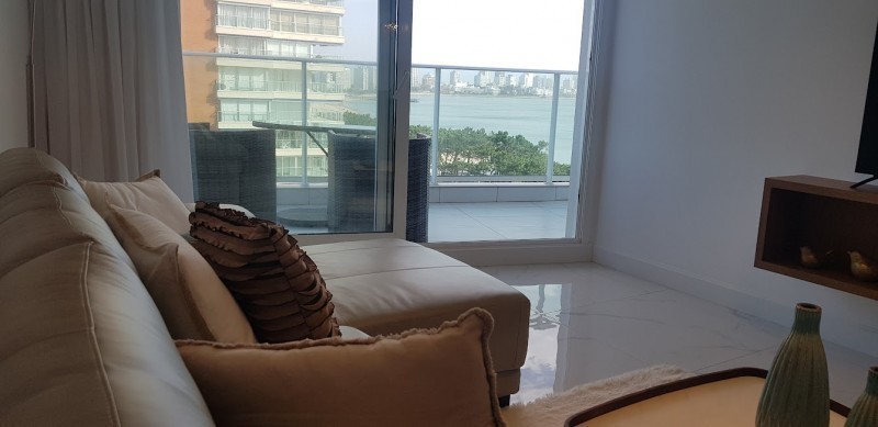 Espectcular dpto en Edificio Paramount 