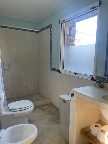 Simpatico quincho en alquiler y venta en Montoya a tres cuadras de la playa.