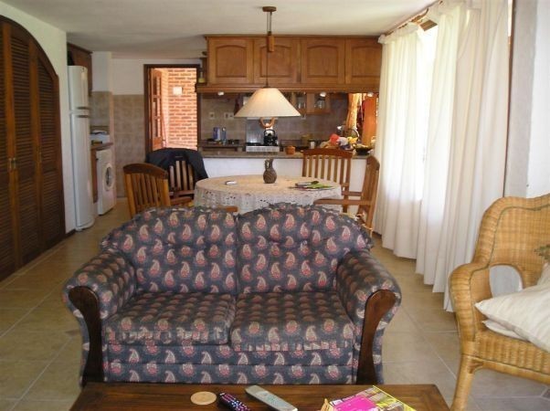 Importante casa en alquiler y venta en el bosque de Montoya, La Barra a pasitos del mar.