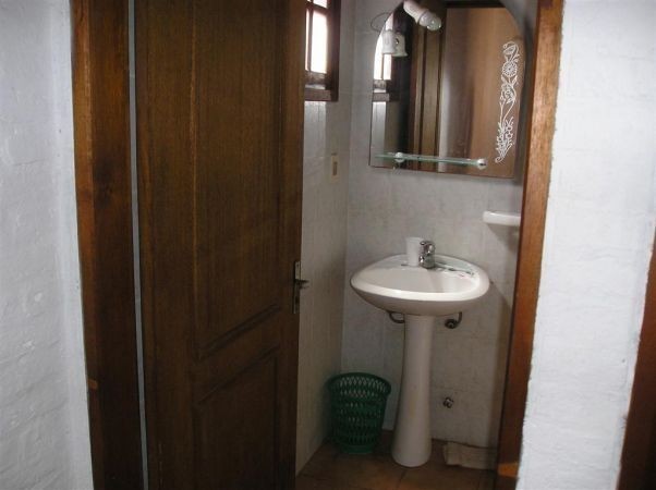 Importante casa en alquiler y venta en el bosque de Montoya, La Barra a pasitos del mar.