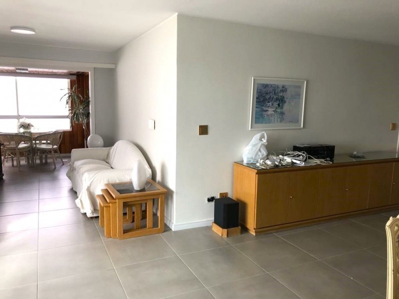Dpto totalmente reciclado en edificio Van Gogh 