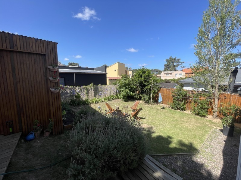 Muy linda casa en Manantiales en alquiler
